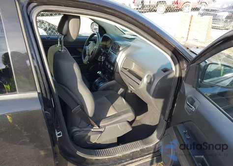 2011 Jeep Compass from USA, damaged, VIN 1J4NT1FB0BD142429